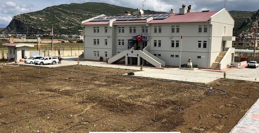 Hatay li Samanda lesi Jandarma Karakol Komutanl Karakol Binas, Nizamiye, 4 Aralk Garaj ve 2 Adet Kule naat ile Altyap ve evre Dzenlemesi i